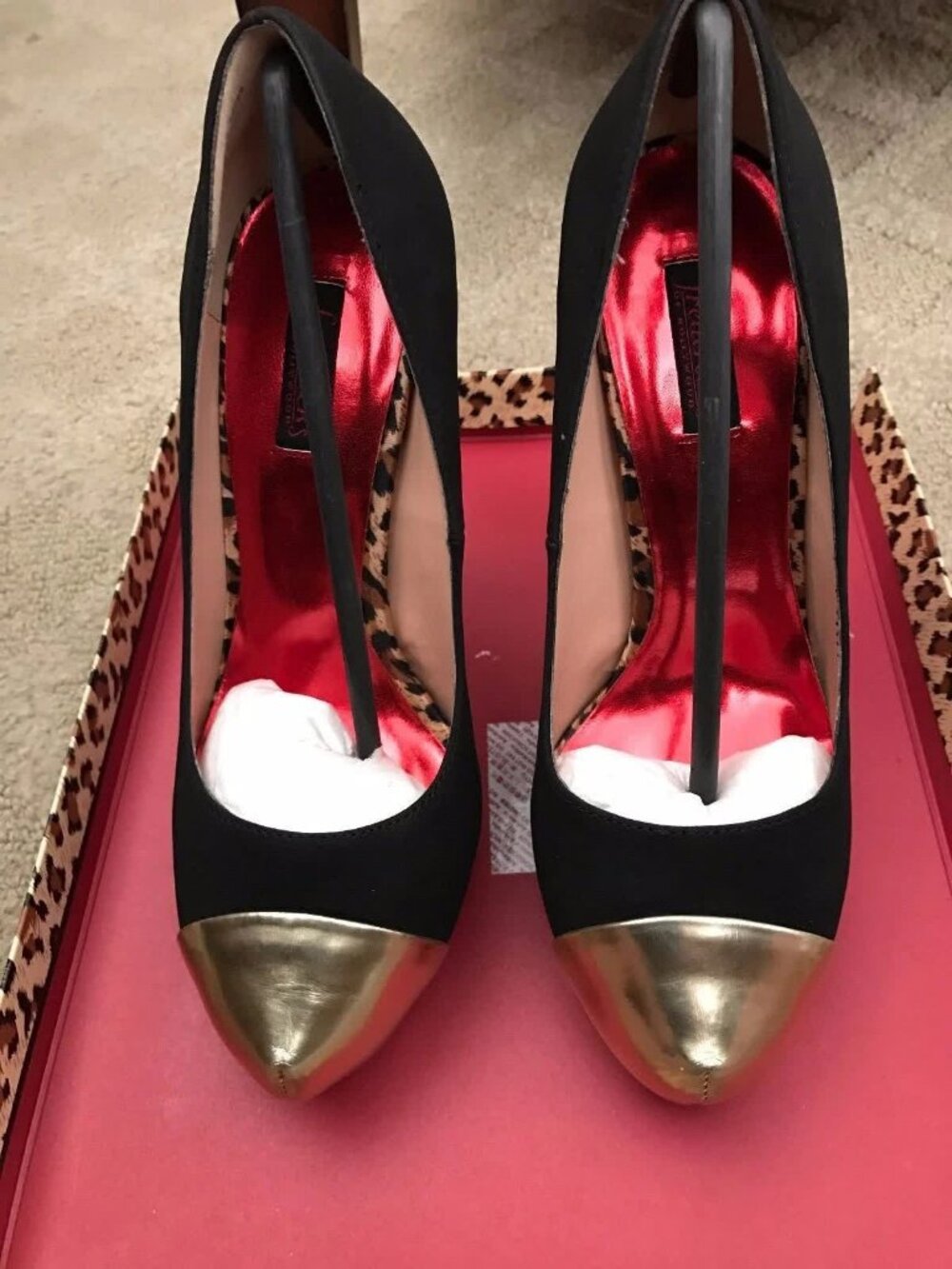 Fredericks of Hollywood 12406 Black Gold Stiletto Pumps